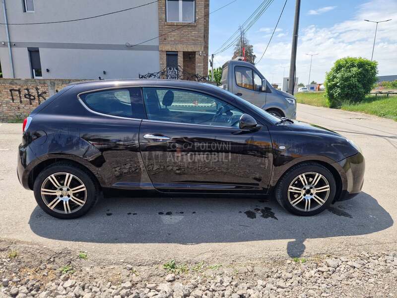 Alfa Romeo MiTo A K C I J A