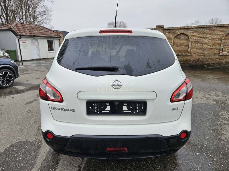 Nissan Qashqai + 2 A K C I J A