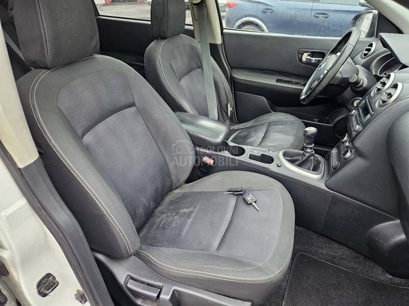 Nissan Qashqai + 2 A K C I J A