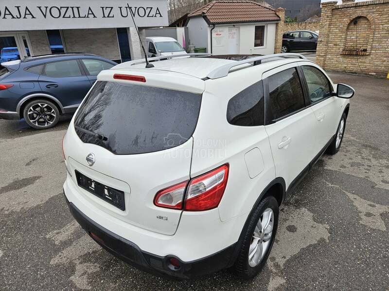 Nissan Qashqai + 2 A K C I J A