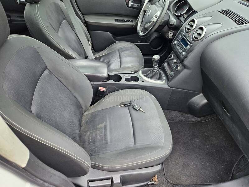 Nissan Qashqai + 2 A K C I J A