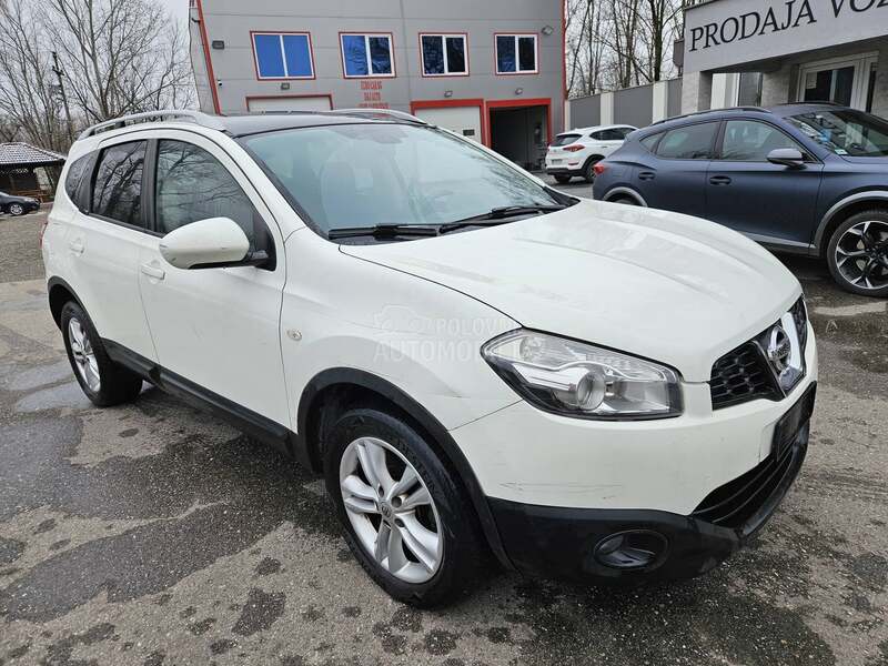 Nissan Qashqai + 2 A K C I J A