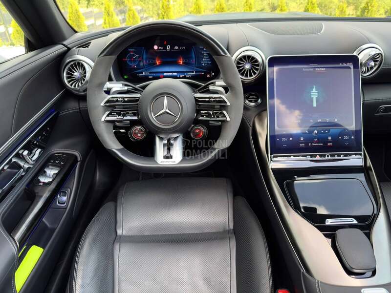 Mercedes Benz SL 63 AMG 4 MATIC