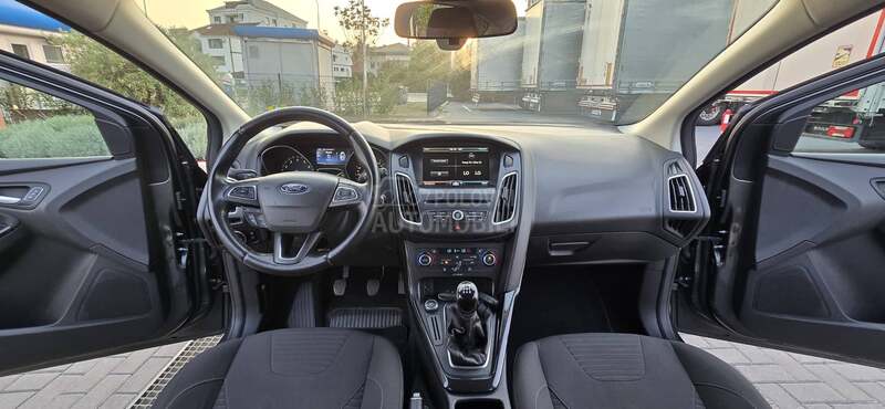 Ford Focus 1.6TNG/NAV/o p i s