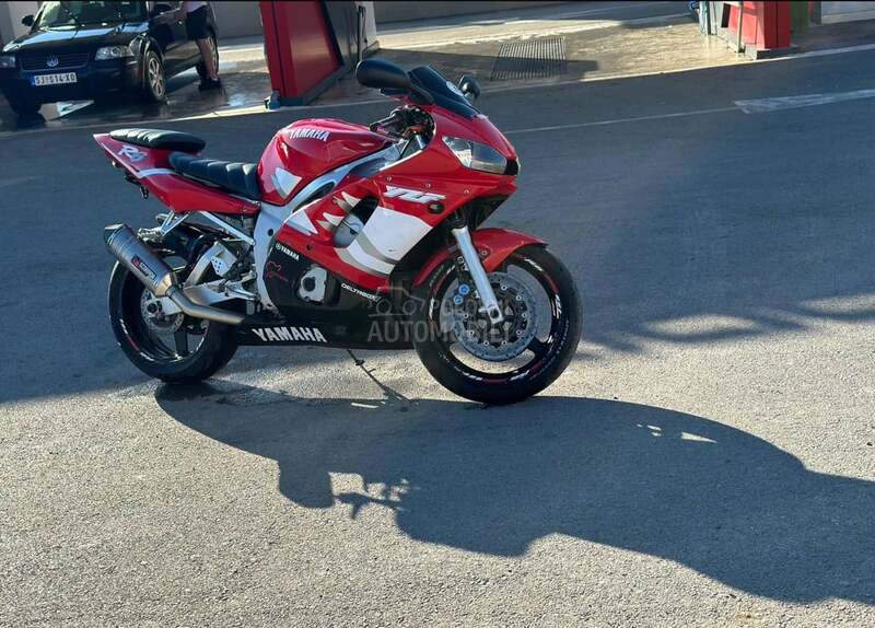 Yamaha r6