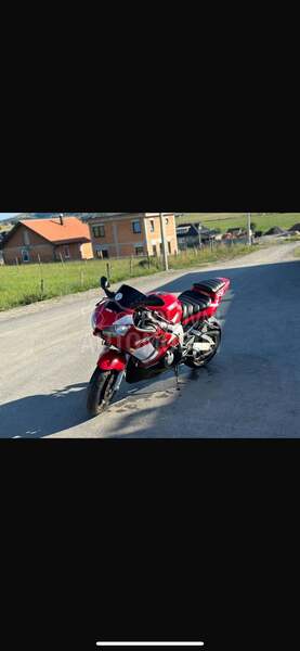 Yamaha r6