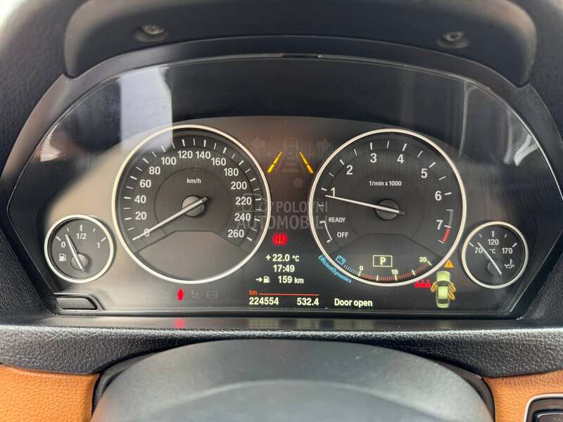 BMW 328 2.0 i 4x4 LUXURY CH