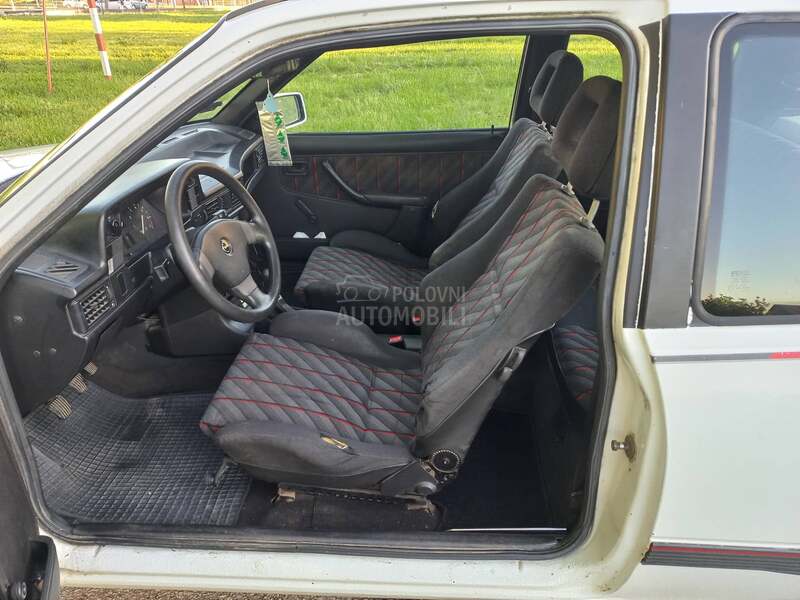 Opel Kadett 