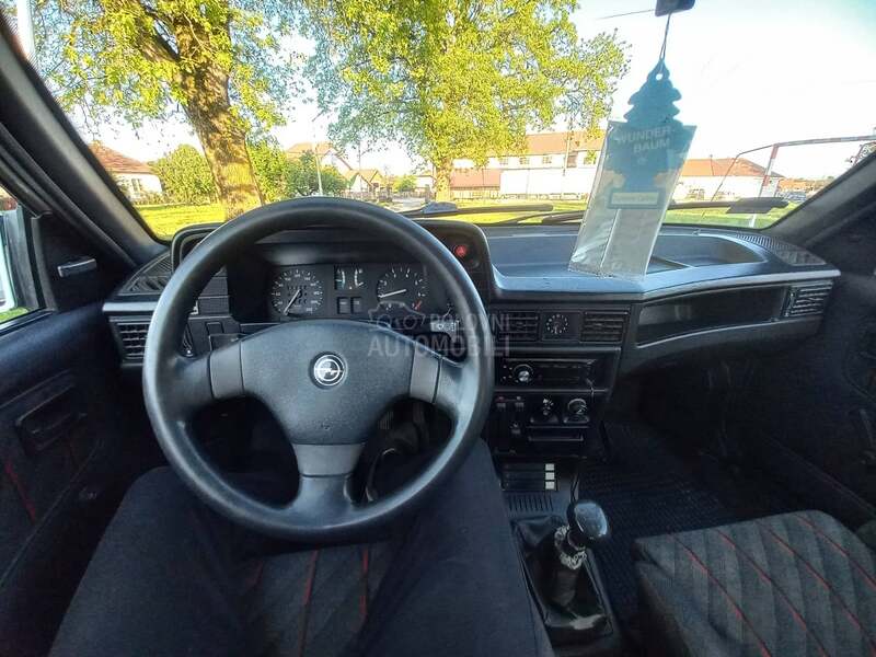 Opel Kadett 