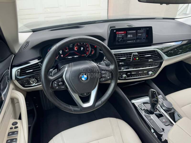 BMW 530 2.0/HuD/360/Virt/4x4