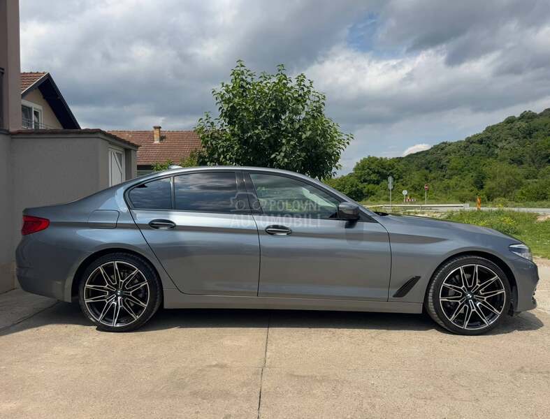 BMW 530 2.0/HuD/360/Virt/4x4