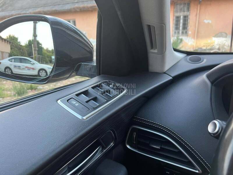 Jaguar F pace 