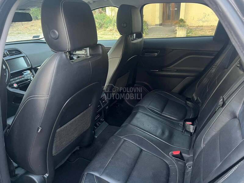Jaguar F pace 