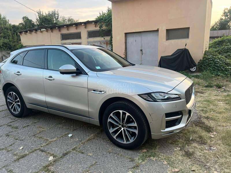 Jaguar F pace 