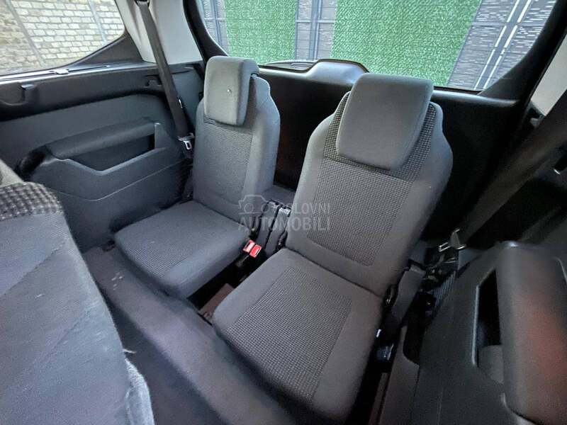 Peugeot 5008 1.6HDI