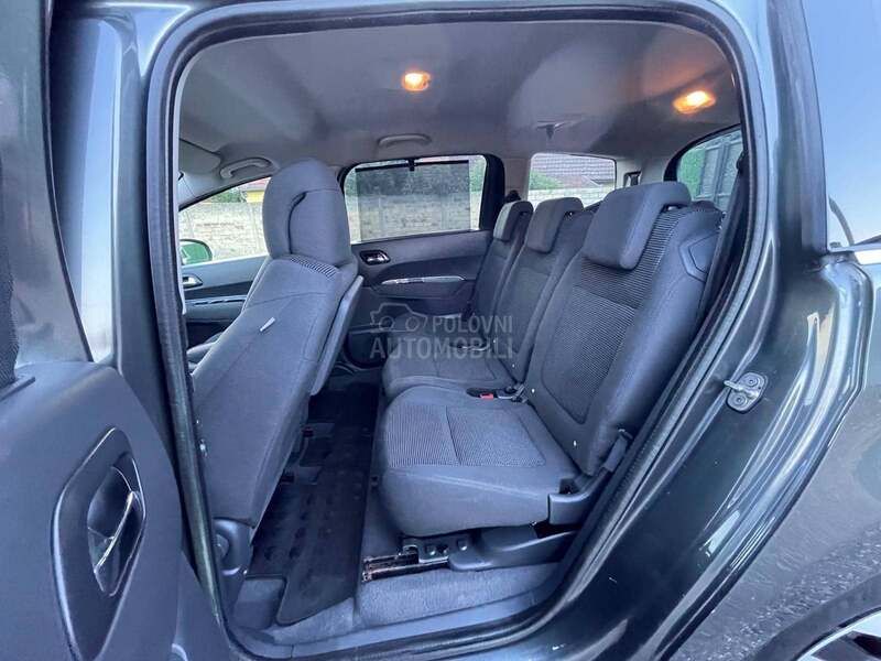 Peugeot 5008 1.6HDI