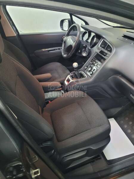 Peugeot 5008 1.6HDI