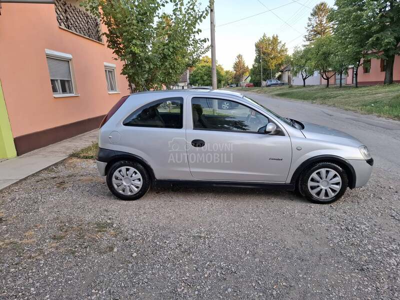 Opel Corsa C 0621479512