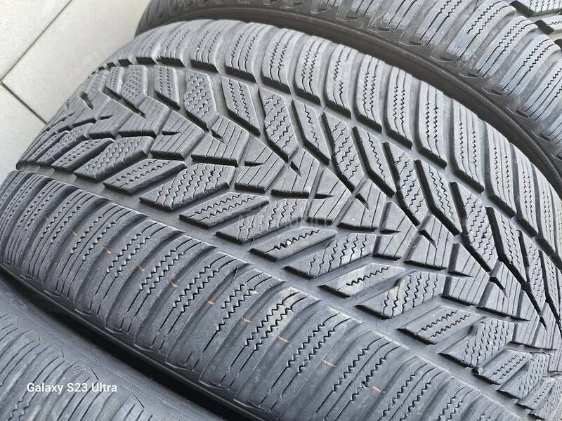 Hankook 255/35 R19 Zimska