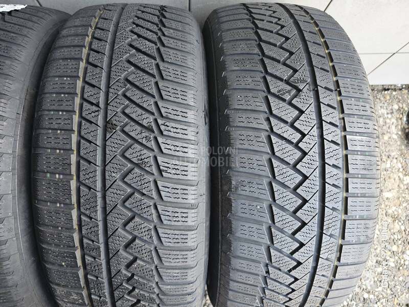 Continental 225/55 R17 Zimska