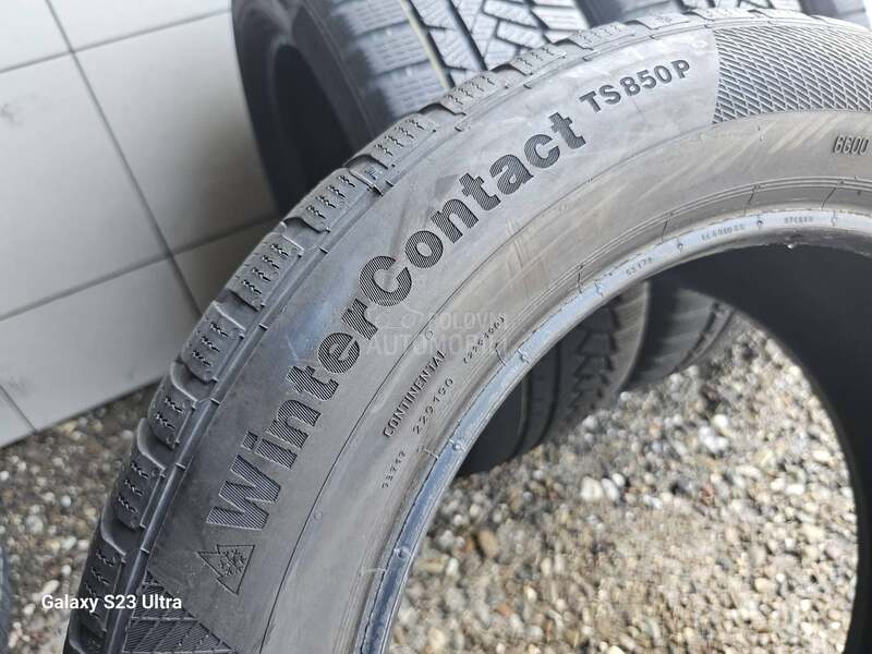 Continental 225/55 R17 Zimska