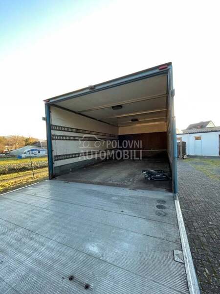 Mercedes Benz 1222. 4.6m