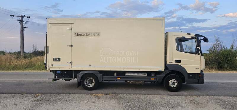 Mercedes Benz 816. 5.2m