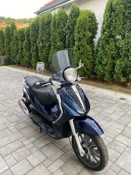 Piaggio Beverly