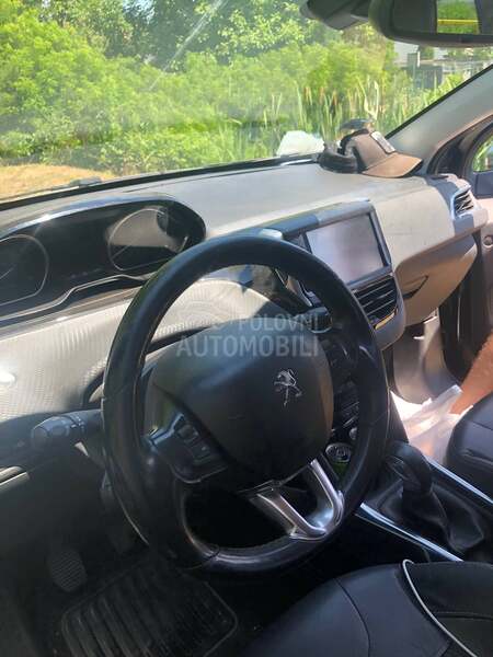 Peugeot 2008 hdi
