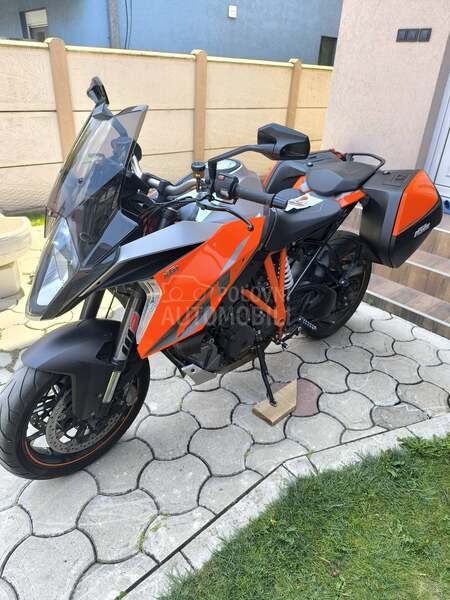 KTM Super duke GT 1290