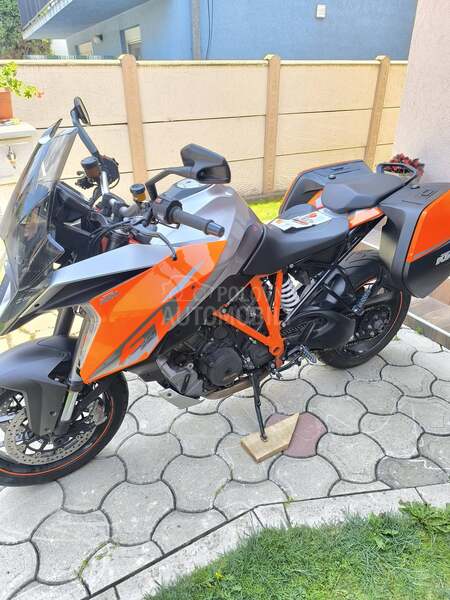 KTM Super duke GT 1290