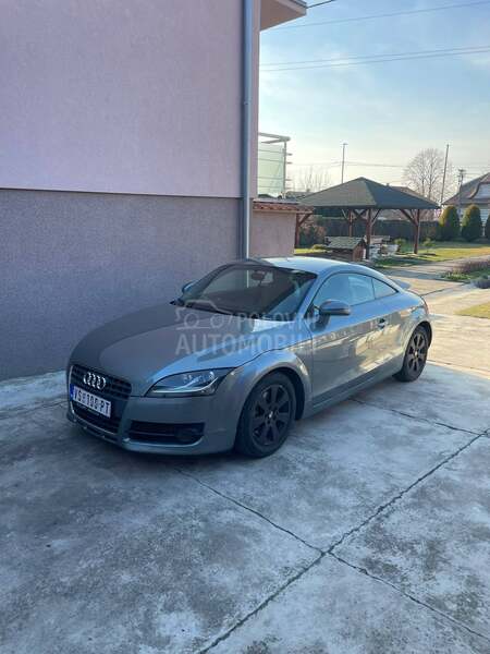 Audi TT 