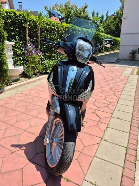 Piaggio Beverly 300IE ABS