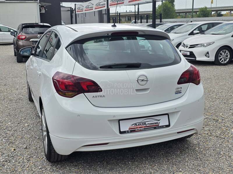 Opel Astra J 1.7 CDTI/ OPC LINE