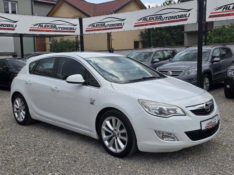 Opel Astra J 1.7 CDTI/ OPC LINE