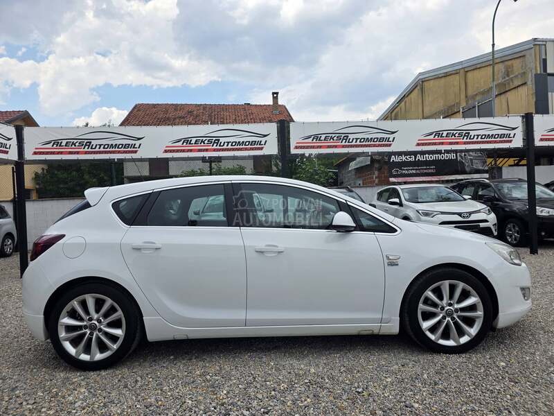 Opel Astra J 1.7 CDTI/ OPC LINE