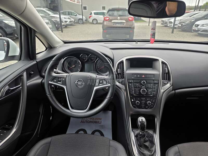 Opel Astra J 1.7 CDTI/ OPC LINE