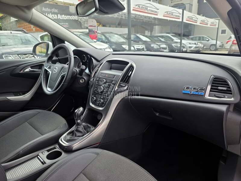 Opel Astra J 1.7 CDTI/ OPC LINE