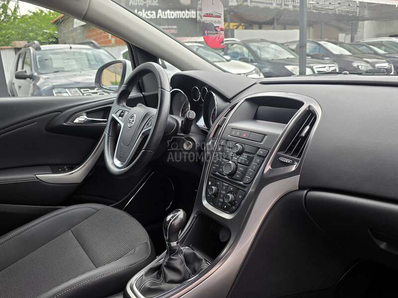Opel Astra J 1.7 CDTI/ OPC LINE