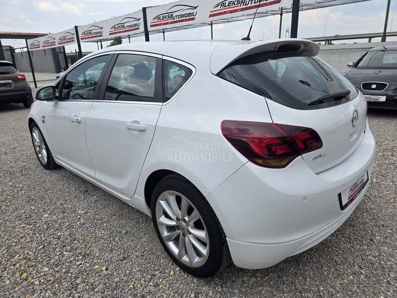 Opel Astra J 1.7 CDTI/ OPC LINE