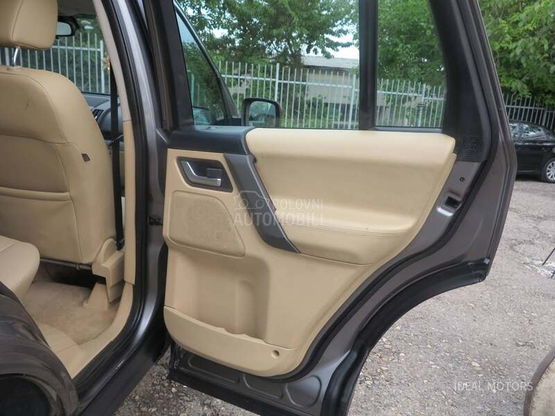 Land Rover Freelander 2.2 D HSE