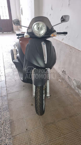 Piaggio Beverli 500