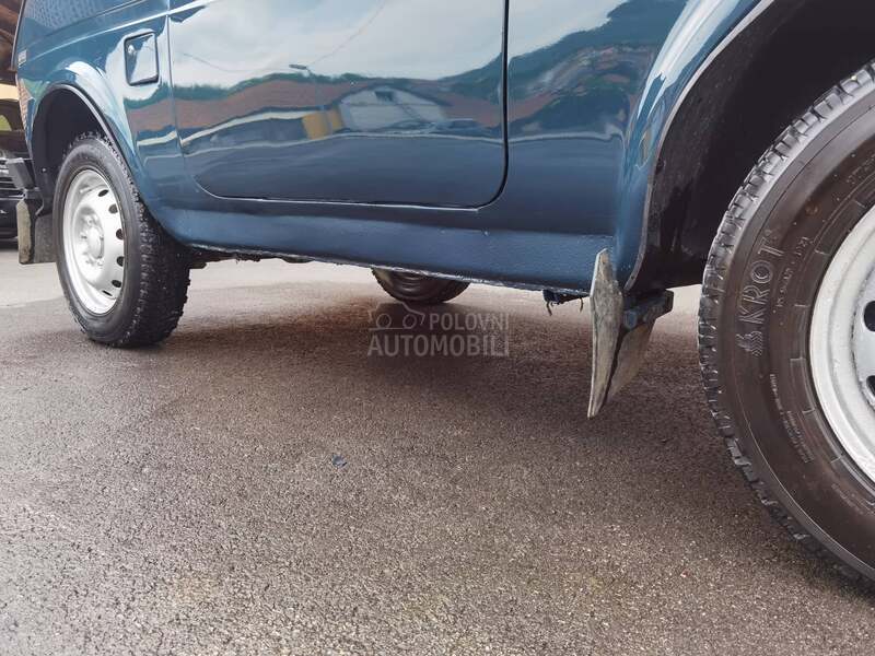 Lada Niva 1.7 O. P. I. S