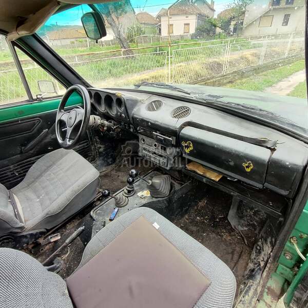 Lada Niva 1.7