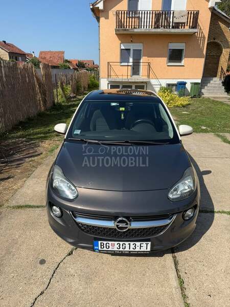 Opel Adam 
