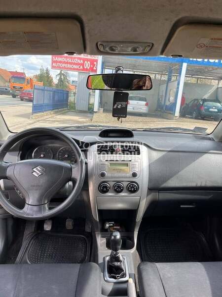 Suzuki Liana 1.4