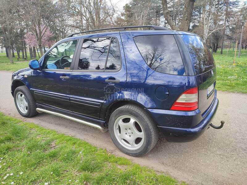 Mercedes Benz ML 230 