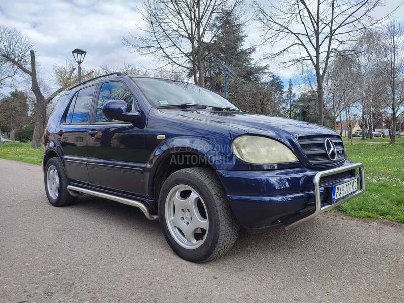 Mercedes Benz ML 230 
