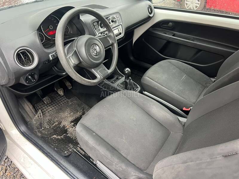 Volkswagen up! 