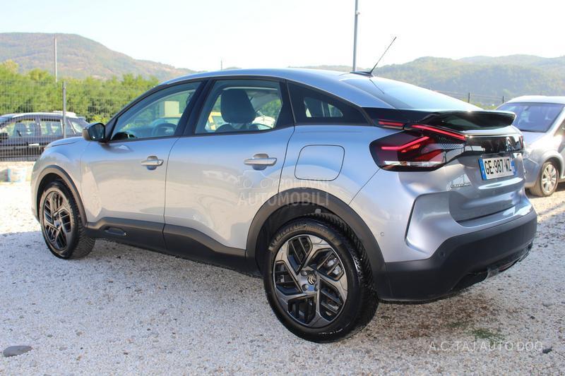 Citroen C4 1.5 EAT8 130 HEAD UP